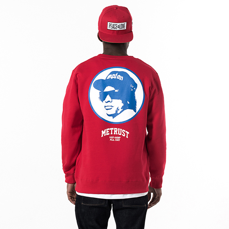 Red “METRUST” pullover cotton sweatshirt for men-1