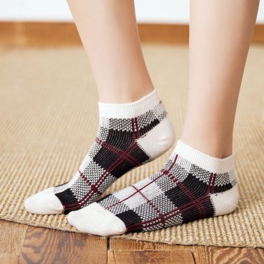 women’s warm casual winter stretch tartan socks. -1