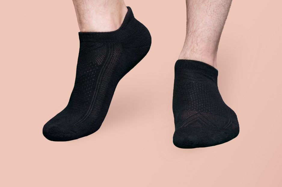 Men's Style Tips: Black Socks